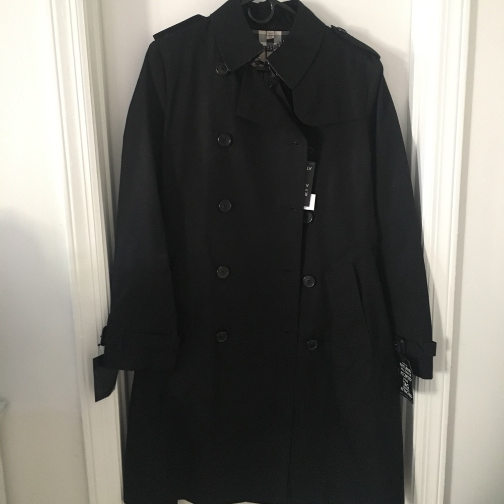 Burberry Kensington Trench Coat